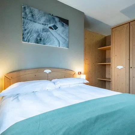 Marangon Apartment Sutrio