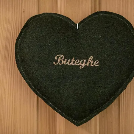 Marangon Apartment Sutrio