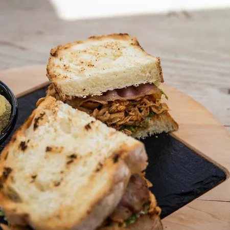 Marangon Suites Apartamento Sùtrio