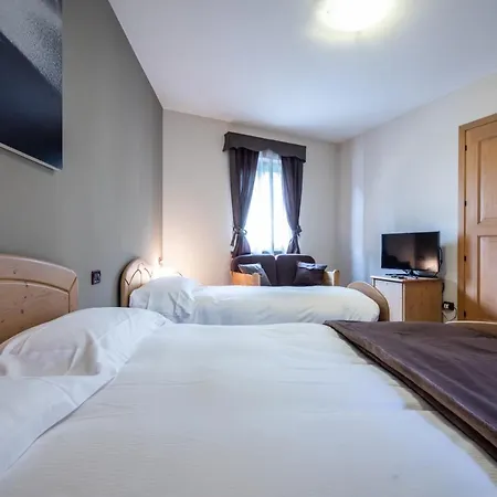 Marangon Suites Apartamento Sùtrio